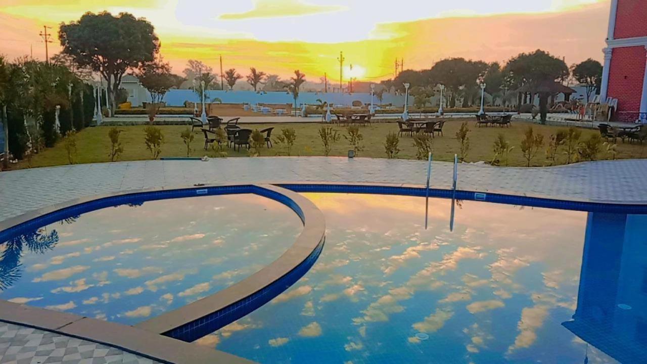 The Kamoda Resort Ambikāpur 외부 사진